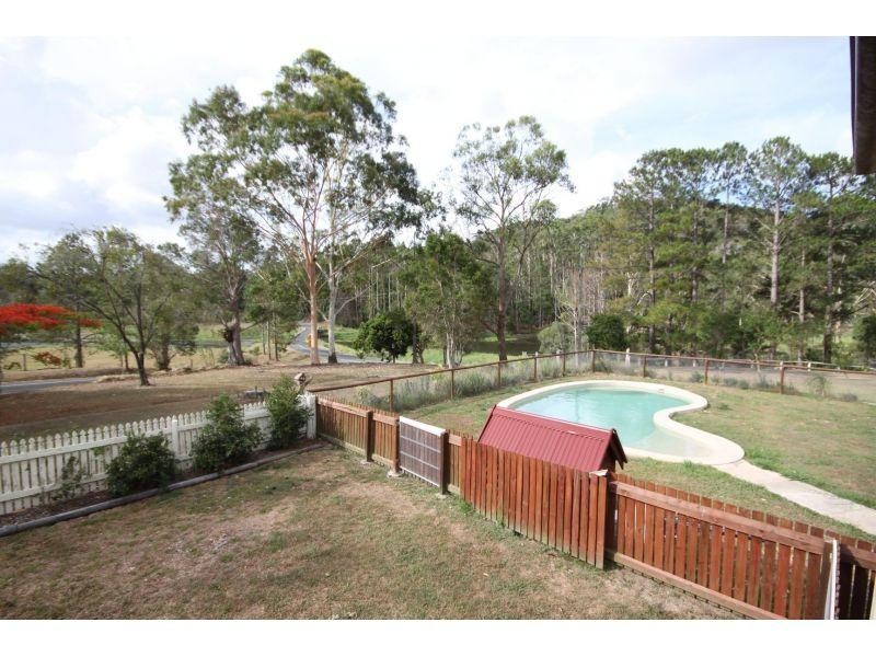 742 Shadbolt Road, Cedar Pocket QLD 4570