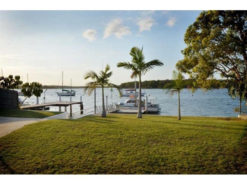 12 Esplanade, Tin Can Bay QLD 4580