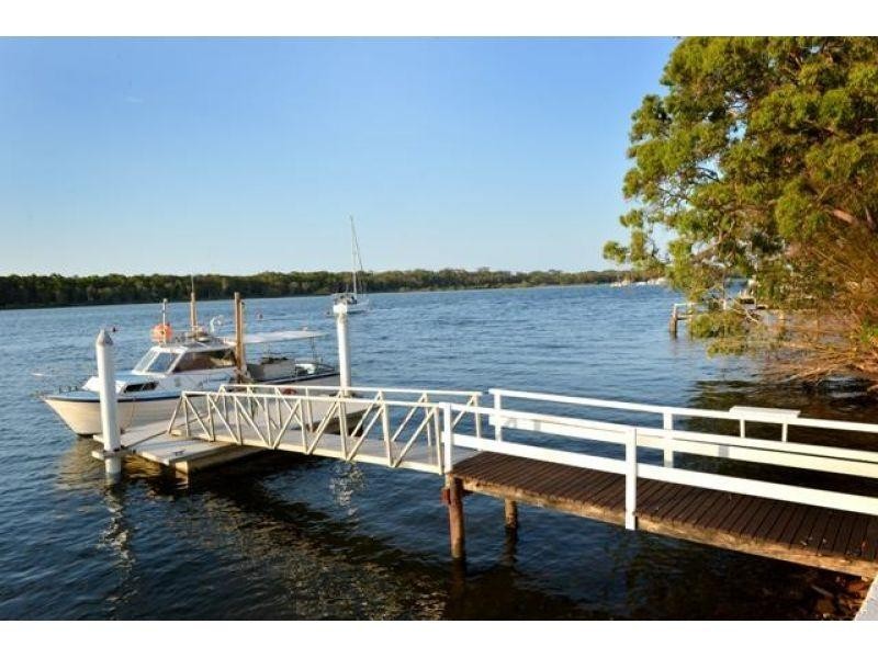 12 Esplanade, Tin Can Bay QLD 4580