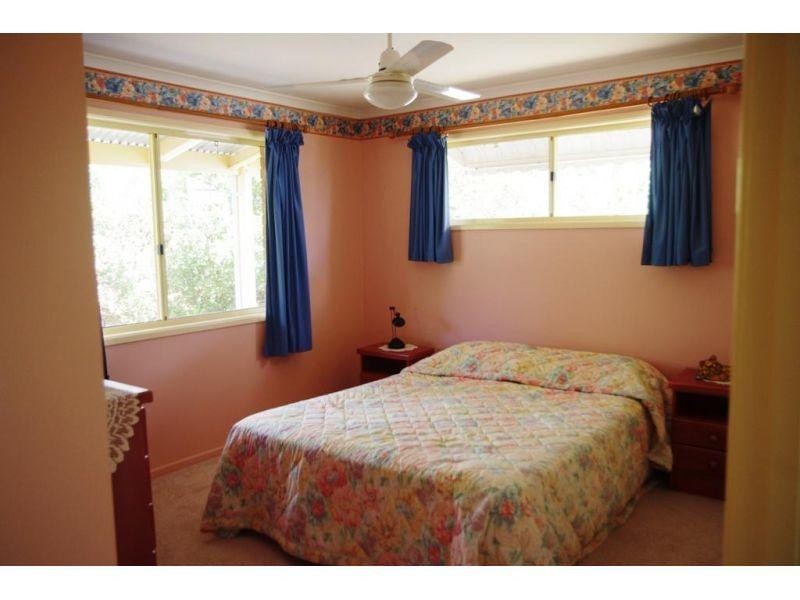 33 Lynch Road, East Deep Creek QLD 4570