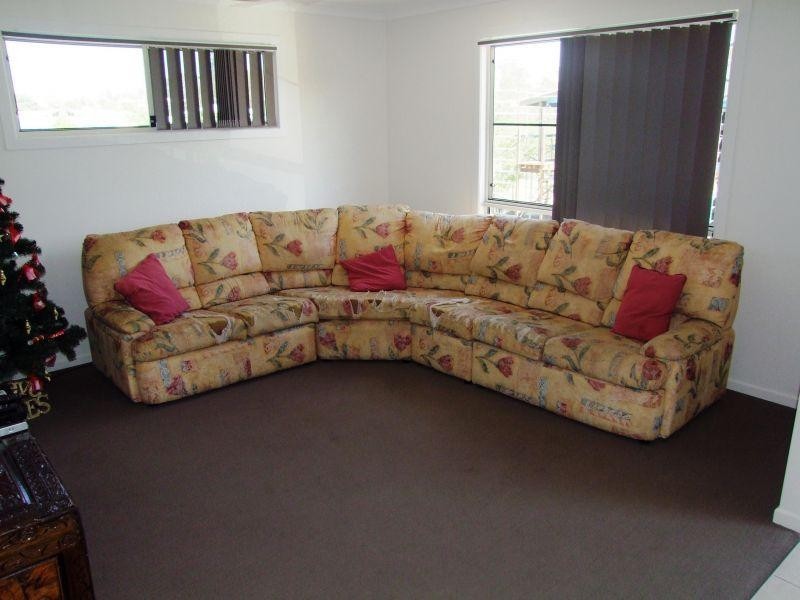 4 Bowlers Drive, Southside QLD 4570