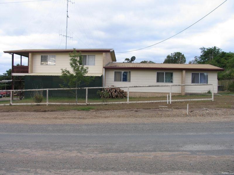 21 Power Road, Southside QLD 4570