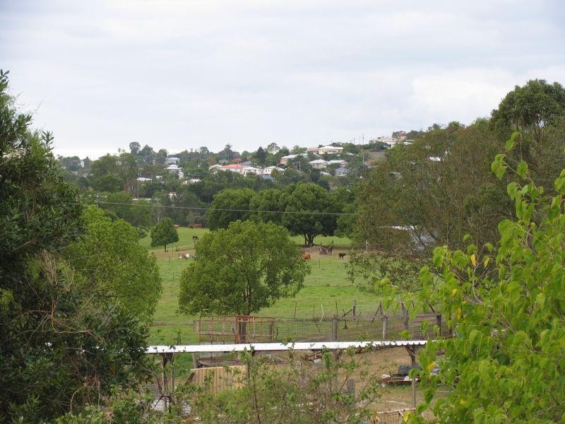 21 Power Road, Southside QLD 4570