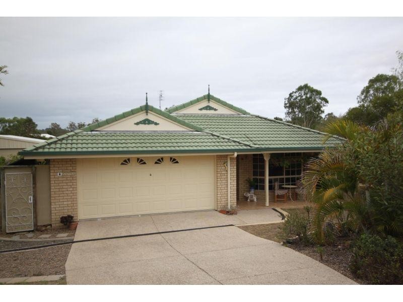 6 Deakin Court, Southside QLD 4570