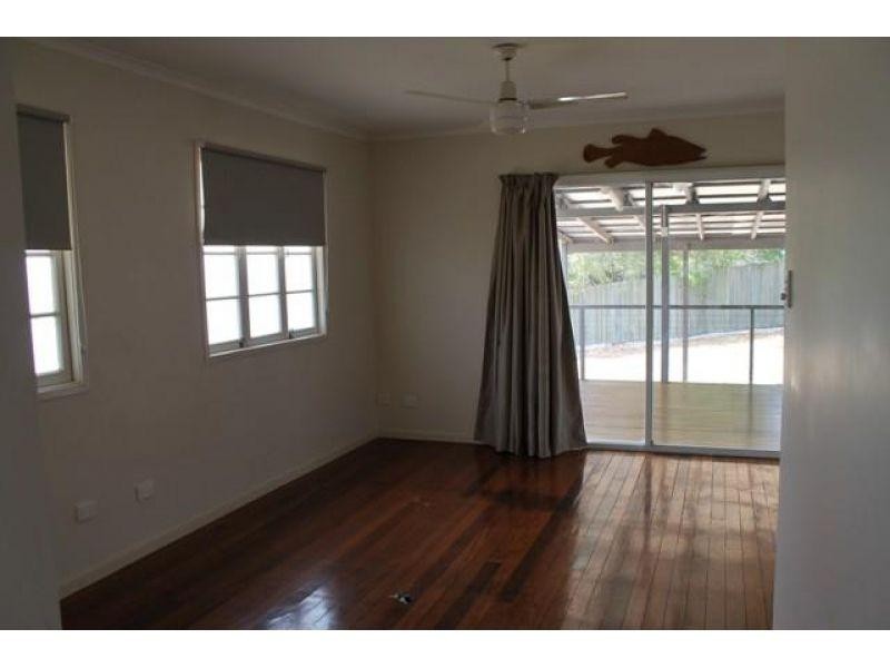 98a Stumm Road, Southside QLD 4570