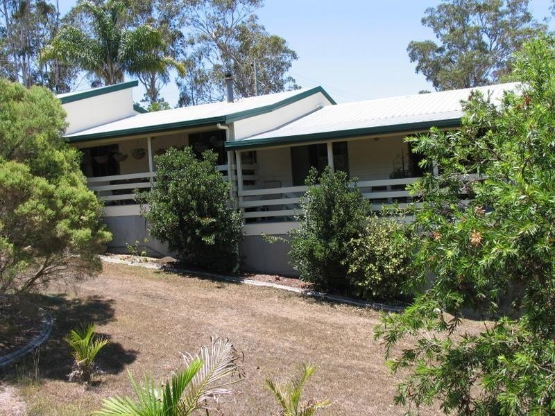 2 Daphne Street, Southside QLD 4570