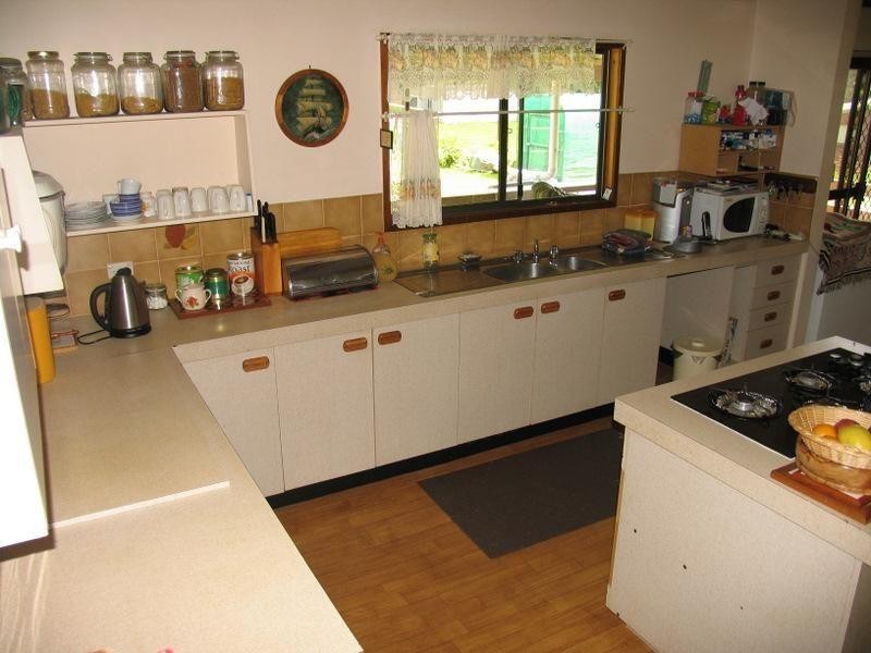 2 Daphne Street, Southside QLD 4570