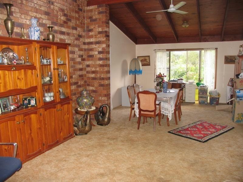 2 Daphne Street, Southside QLD 4570