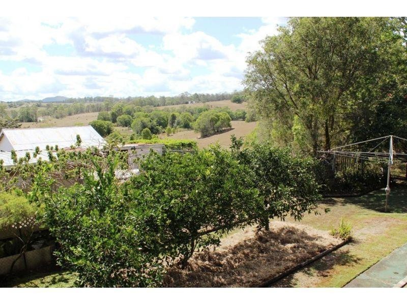 6 Pine Avenue, Kandanga QLD 4570