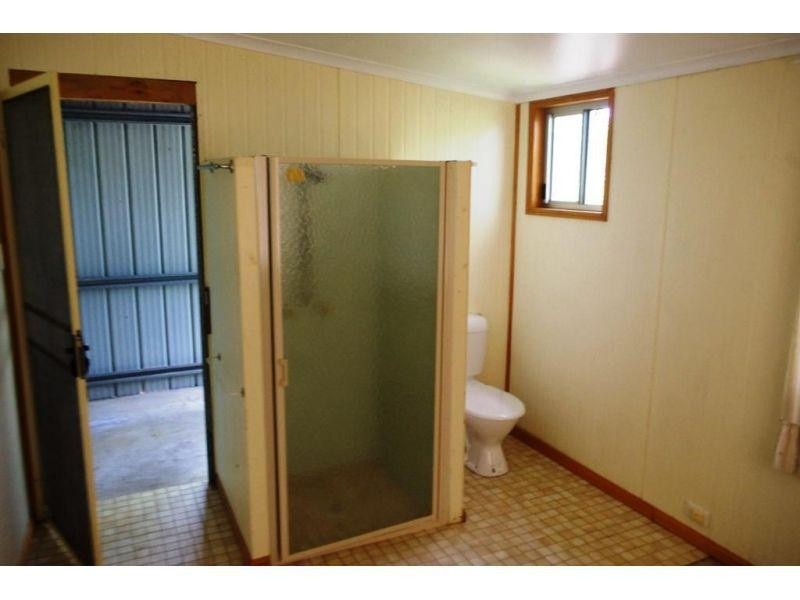 8 Highfield Drive, Chatsworth QLD 4570