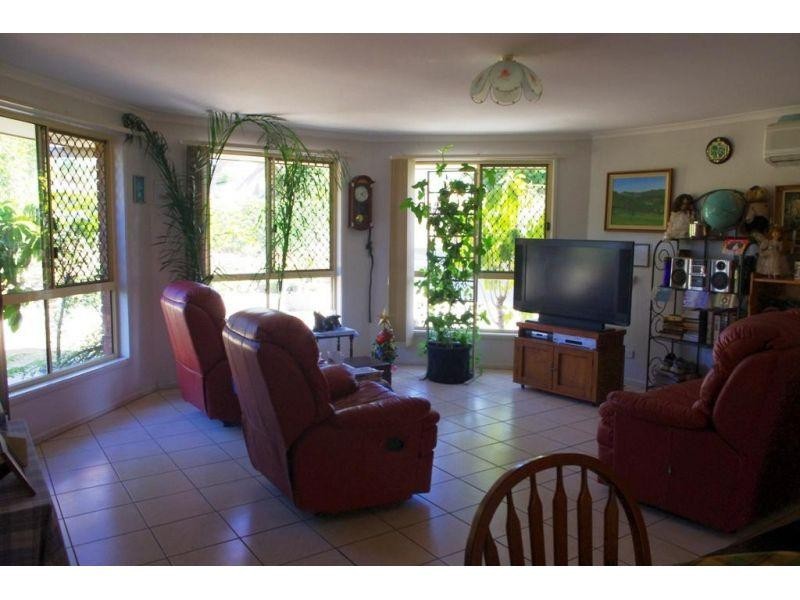 16 Heights Drive, Gympie QLD 4570