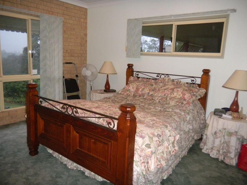 4 Moreland Road, Southside QLD 4570