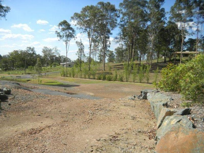 4 Danchia Court, Southside QLD 4570