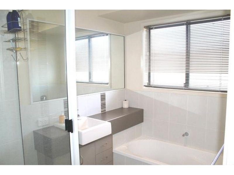 18 St Andrews Crescent, Gympie QLD 4570