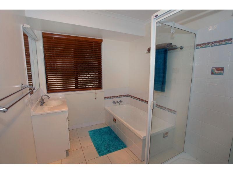 7 Castlereagh Ct, Southside QLD 4570