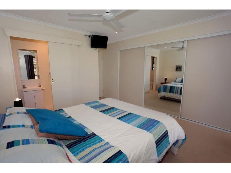 7 Castlereagh Ct, Southside QLD 4570