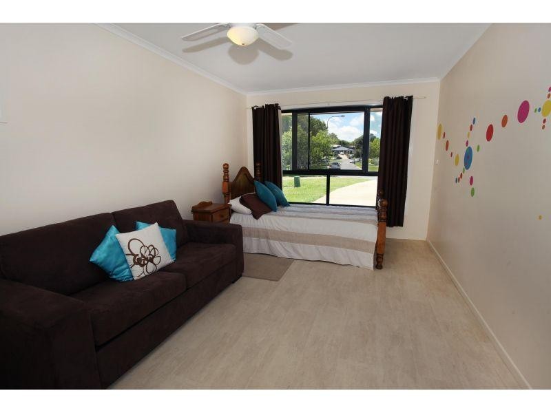 7 Castlereagh Ct, Southside QLD 4570