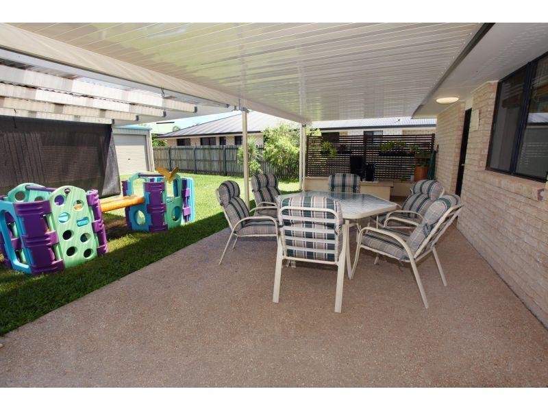 7 Castlereagh Ct, Southside QLD 4570