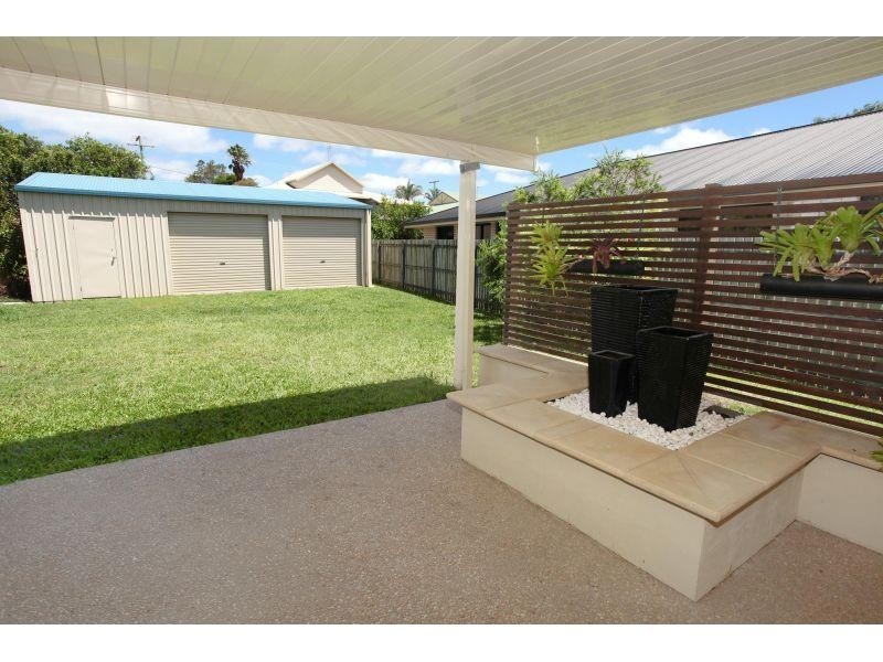 7 Castlereagh Ct, Southside QLD 4570