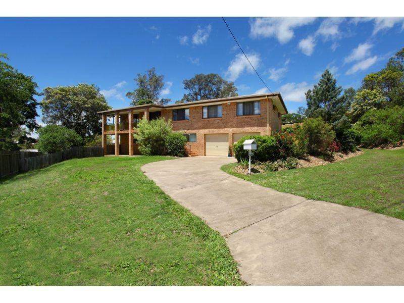 15 Heather Street, Southside QLD 4570