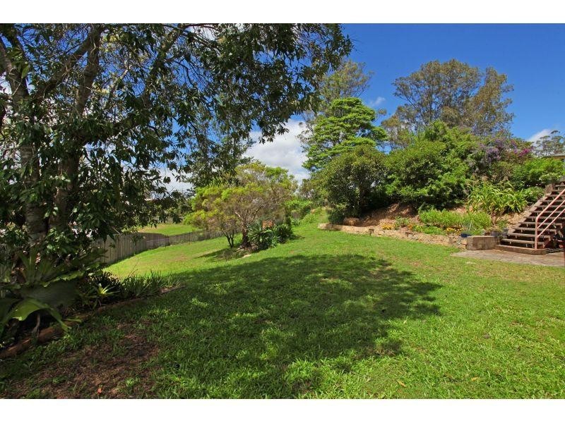 15 Heather Street, Southside QLD 4570