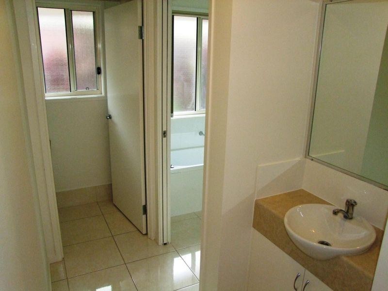 12 Directors Circuit, Jones Hill QLD 4570