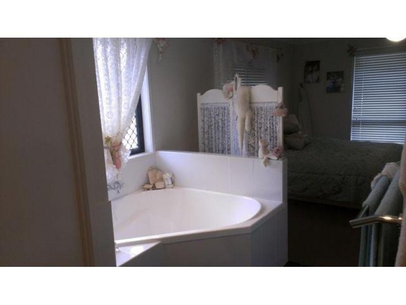 3 Whistlesong Court, Gympie QLD 4570