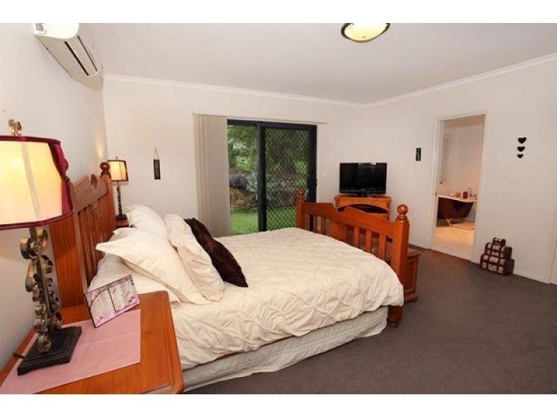 98 Benson Road, Araluen QLD 4570