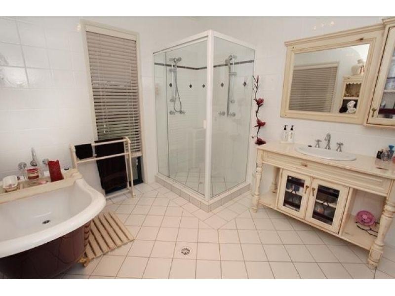 98 Benson Road, Araluen QLD 4570