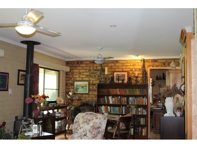 81 Taylor Road, Veteran QLD 4570