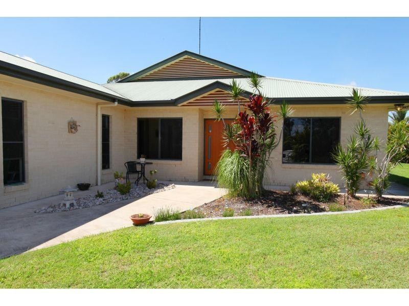 17 Rosewood Ct, Southside QLD 4570