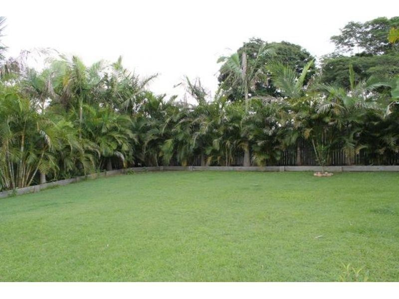 7 Elms Court, Southside QLD 4570