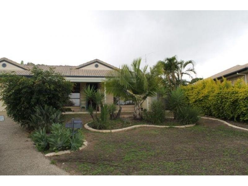 7 Elms Court, Southside QLD 4570