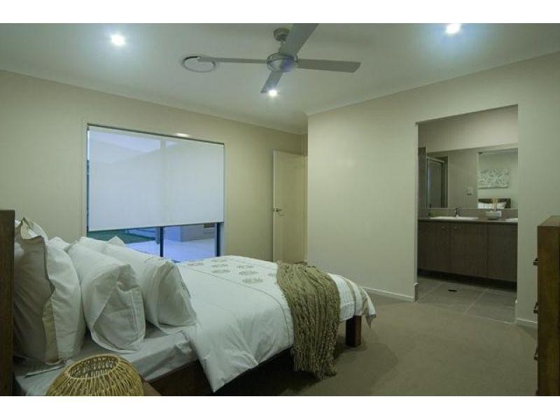 22 Woodland Drive, Southside QLD 4570