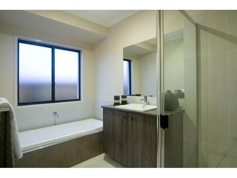 22 Woodland Drive, Southside QLD 4570