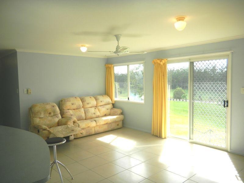10 Mataranka Road, Veteran QLD 4570