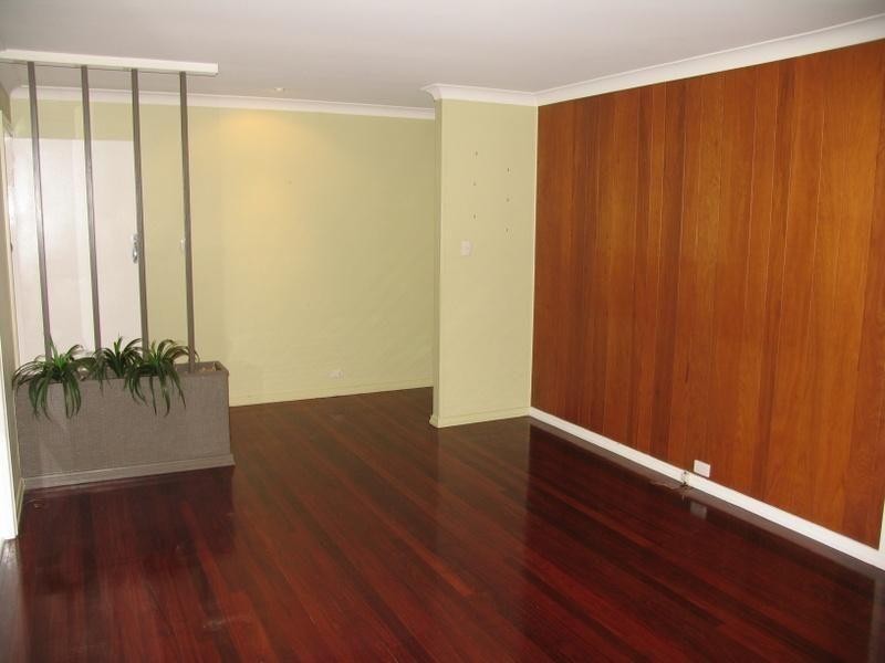 7 Dent Lane, Gympie QLD 4570