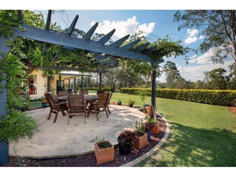 19  Stacy Lane, The Dawn QLD 4570