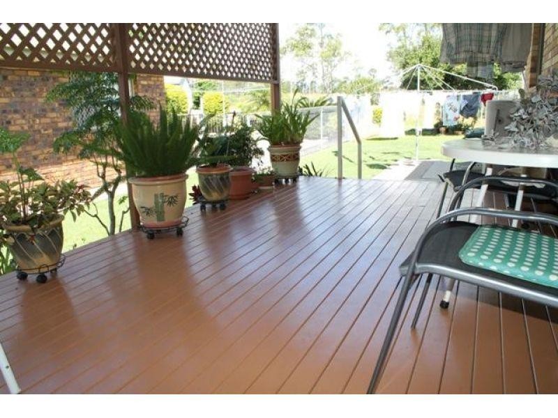 5 Woonga Court, Southside QLD 4570