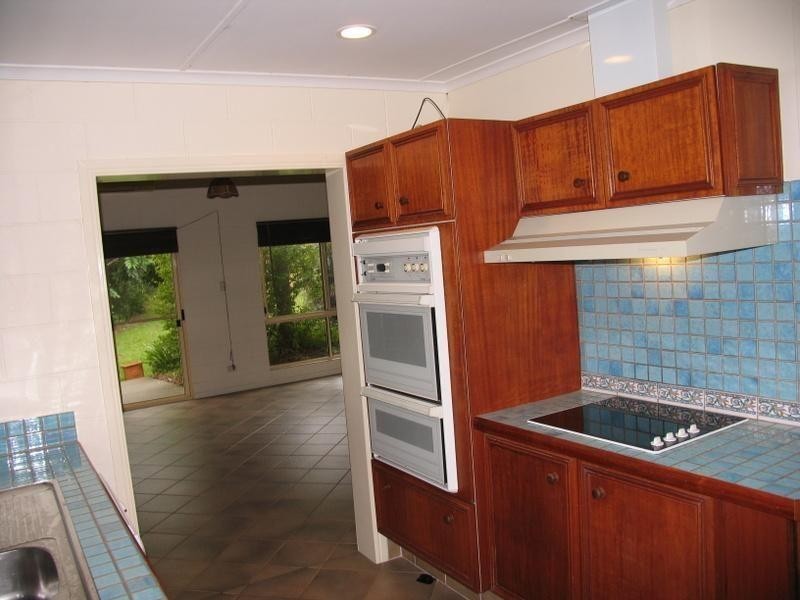 8 Valley Vista Road, The Dawn QLD 4570