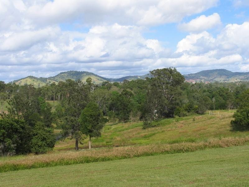 8 Valley Vista Road, The Dawn QLD 4570