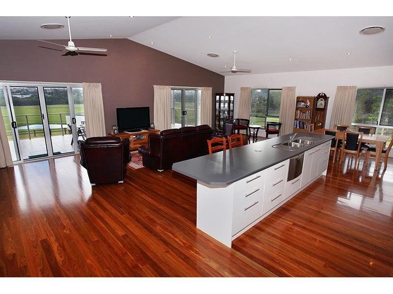 15 Stumm Road, Southside QLD 4570