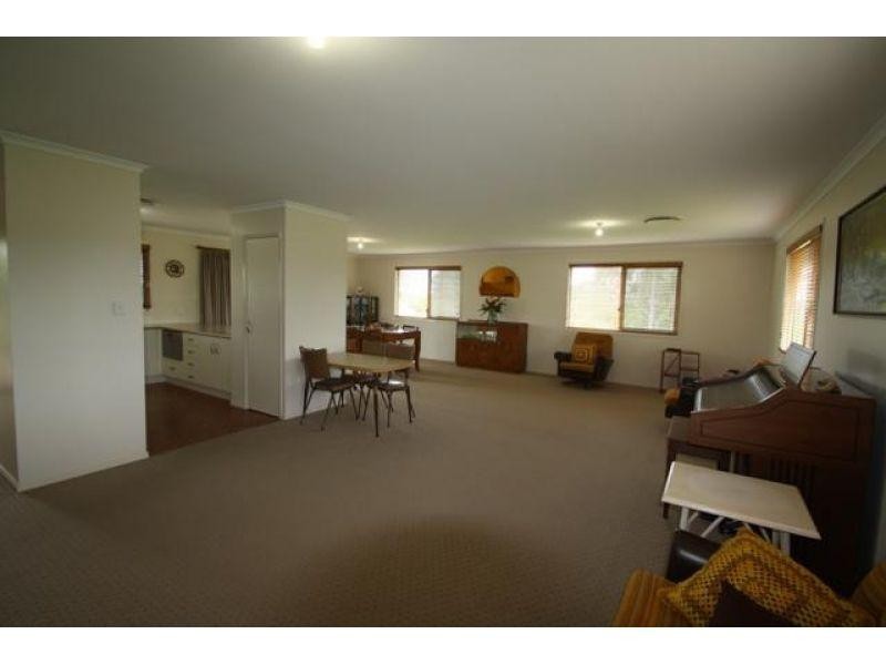 91 Exhibition Road, Southside QLD 4570