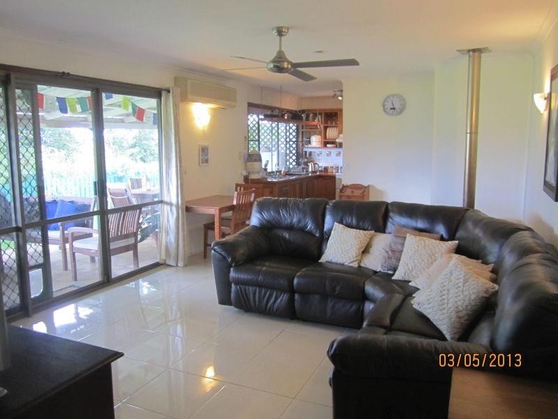 22 Figtree Road, Chatsworth QLD 4570
