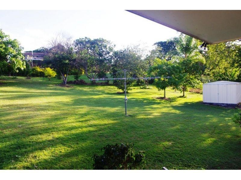 16 Davey Road, Southside QLD 4570