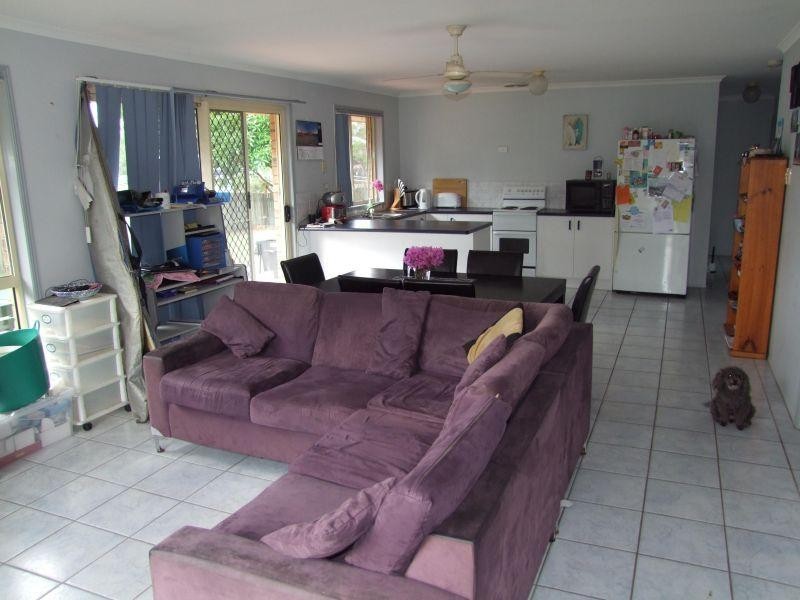 6 Hakea Place, Rainbow Beach QLD 4581