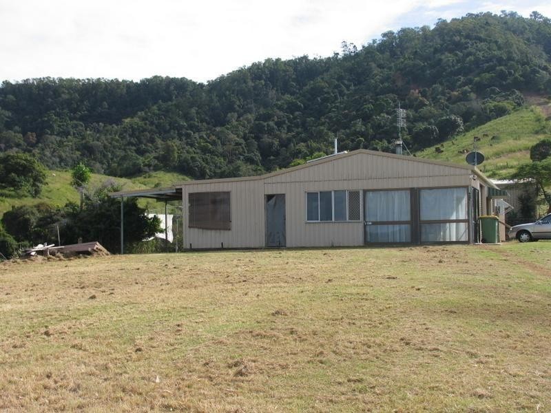 240 Allen Road, Chatsworth QLD 4570