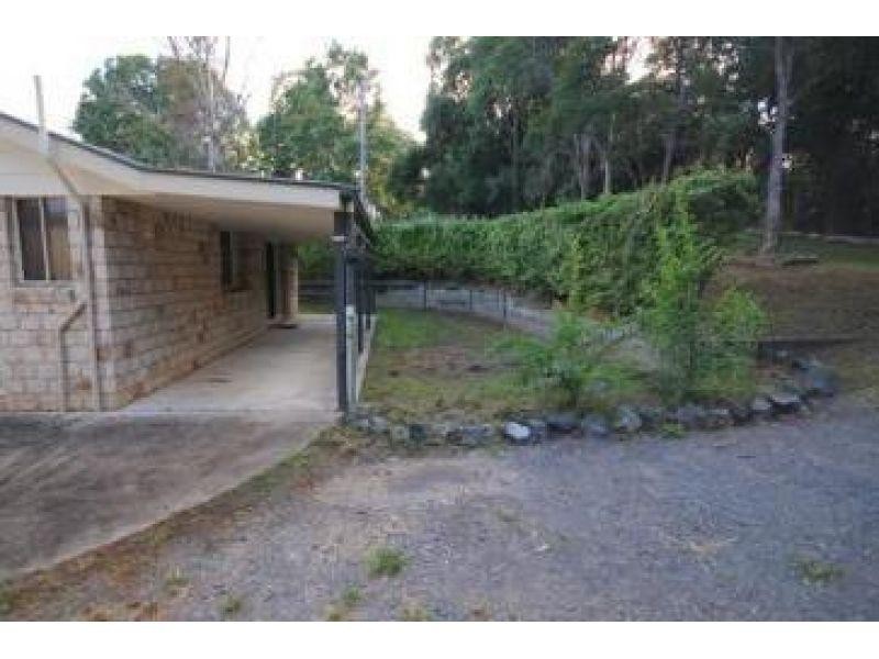 3 Grecian Bends, Greens Creek QLD 4570