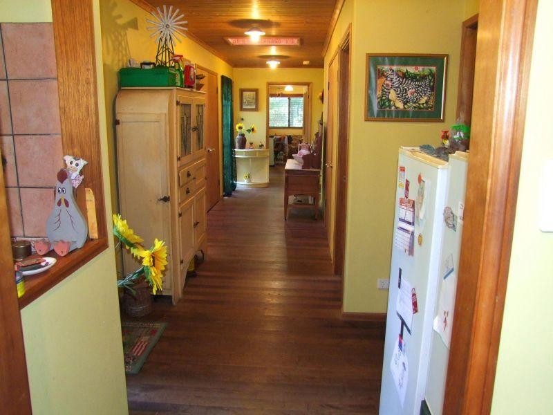 136 Kewins Rd, Glastonbury QLD 4570