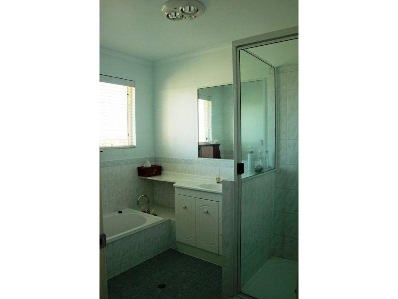 13 Kiaka Road, Lagoon Pocket QLD 4570